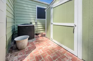 104 La Fortuna, Newbury Park, CA 91320 - Photo 54