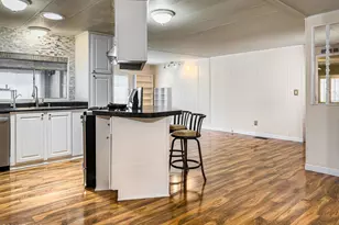 104 La Fortuna, Newbury Park, CA 91320 - Photo 14