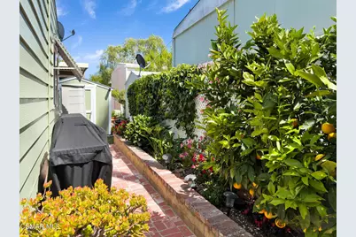 104 La Fortuna, Newbury Park, CA 91320 - Photo 52