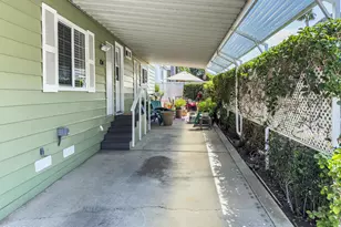 104 La Fortuna, Newbury Park, CA 91320 - Photo 34