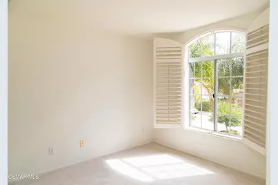 327 Savoy Court, Oak Park, CA 91377 - Photo 32