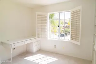 327 Savoy Ct, Oak Park, CA 91377 - Photo 30