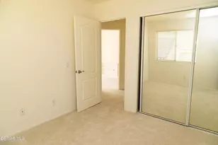 327 Savoy Ct, Oak Park, CA 91377 - Photo 34