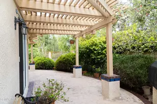 327 Savoy Ct, Oak Park, CA 91377 - Photo 44