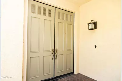 327 Savoy Court, Oak Park, CA 91377 - Photo 4
