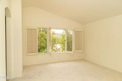 327 Savoy Court, Oak Park, CA 91377 - Photo 22