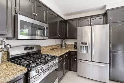 15497 Mallory Court, Moorpark, CA 93021 - Photo 10