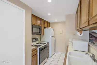 5957 Nelda Street #3, Simi Valley, CA 93063 - Photo 8