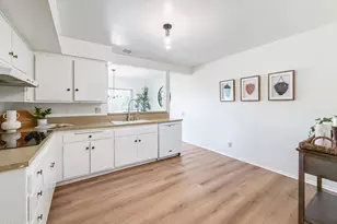 744 Woodlawn Dr, Thousand Oaks, CA 91360 - Photo 18