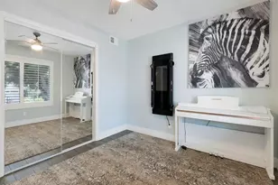 1616 Valecroft Ave, Westlake Village, CA 91361 - Photo 18