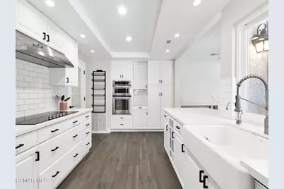 1616 Valecroft Avenue, Westlake Village, CA 91361 - Photo 14