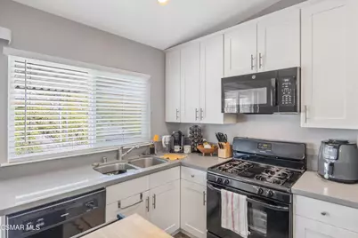 14717 Stanford Street, Moorpark, CA 93021 - Photo 10