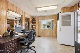 134 Poinsettia Gardens Dr, Ventura, CA 93004 - Photo 12
