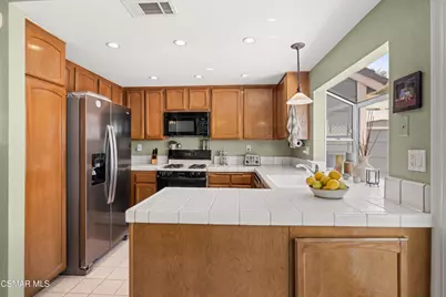 345 Jeremiah Drive #E, Simi Valley, CA 93065 - Photo 8