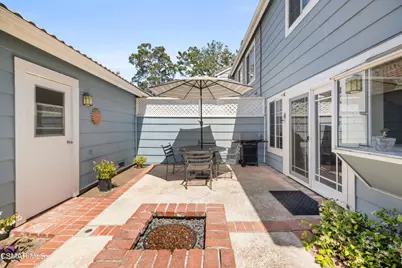 345 Jeremiah Drive #E, Simi Valley, CA 93065 - Photo 18