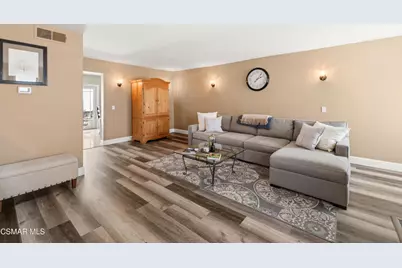 345 Jeremiah Drive #E, Simi Valley, CA 93065 - Photo 4