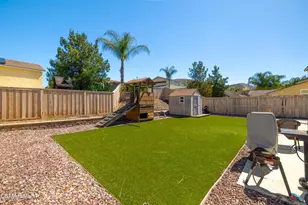 34126 Dianthus Ln, Lake Elsinore, CA 92532 - Photo 26