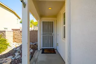 34126 Dianthus Ln, Lake Elsinore, CA 92532 - Photo 4