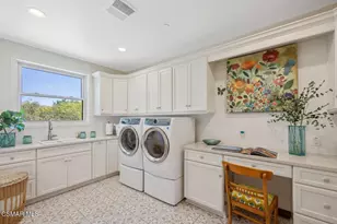 4255 Saddlecrest Ln, Westlake Village, CA 91361 - Photo 12