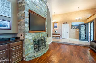579 Gilbert St, Newbury Park, CA 91320 - Photo 6