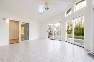 2085 Rayshire St, Thousand Oaks, CA 91362 - Photo 4