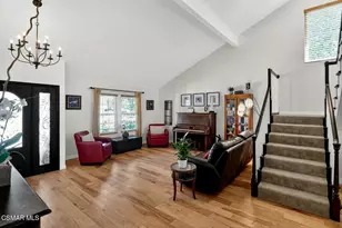 907 Sagebrush Pl, Newbury Park, CA 91320 - Photo 14