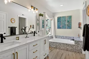 907 Sagebrush Pl, Newbury Park, CA 91320 - Photo 16