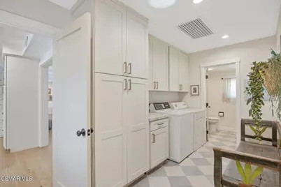 1191 Calle Arroyo, Thousand Oaks, CA 91360 - Photo 38