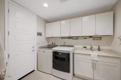 6845 Shadow Wood Drive, Moorpark, CA 93021 - Photo 28
