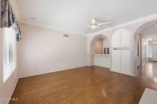 2085 Brookfield Dr, Thousand Oaks, CA 91362 - Photo 12
