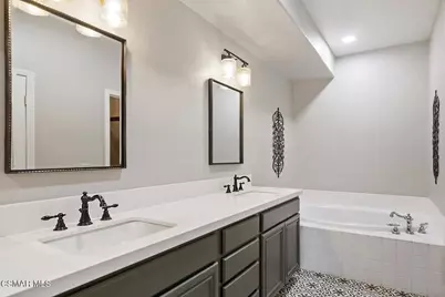 110 Via Katrina, Newbury Park, CA 91320 - Photo 14