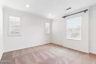 2922 Encina Ln, Simi Valley, CA 93065 - Photo 8