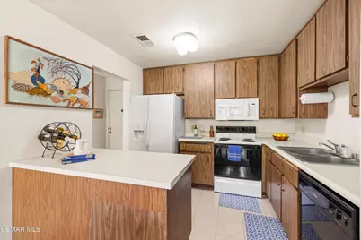 286 Oakleaf Drive #32, Thousand Oaks, CA 91360 - Photo 10