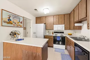 286 Oak Leaf Dr, Thousand Oaks, CA 91360 - Photo 10