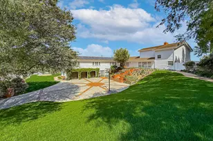 5 Concho Ln, Bell Canyon, CA 91307 - Photo 2