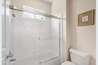 290 Chantilly Circle, Simi Valley, CA 93065 - Photo 24