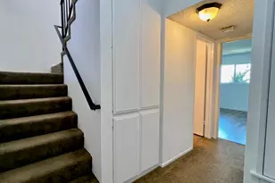 15652 Hillview Ln, Granada Hills, CA 91344 - Photo 10