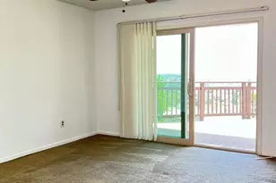 15652 Hillview Ln, Granada Hills, CA 91344 - Photo 12