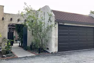 15652 Hillview Ln, Granada Hills, CA 91344 - Photo 18