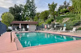 15652 Hillview Ln, Granada Hills, CA 91344 - Photo 26