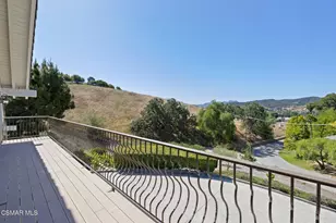554 Lone Oak Dr, Thousand Oaks, CA 91362 - Photo 36