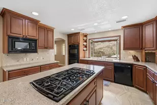 554 Lone Oak Dr, Thousand Oaks, CA 91362 - Photo 30