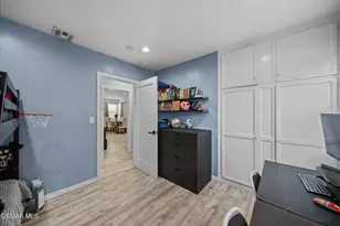 8787 Colbath Ave, Panorama City, CA 91402 - Photo 18