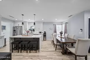 8787 Colbath Ave, Panorama City, CA 91402 - Photo 8