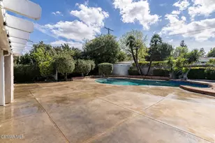 22312 Mobile St, Woodland Hills, CA 91303 - Photo 4