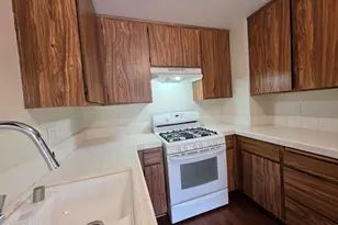 624 Thoreau Ln, Ventura, CA 93003 - Photo 14
