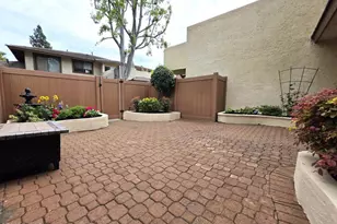624 Thoreau Ln, Ventura, CA 93003 - Photo 8