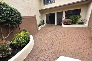 624 Thoreau Ln, Ventura, CA 93003 - Photo 10