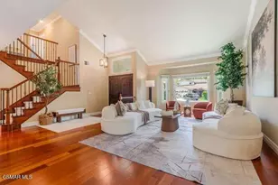 30101 Amelia Dr, Agoura Hills, CA 91301 - Photo 4