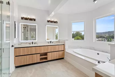 295 Toyon Court, Thousand Oaks, CA 91362 - Photo 36